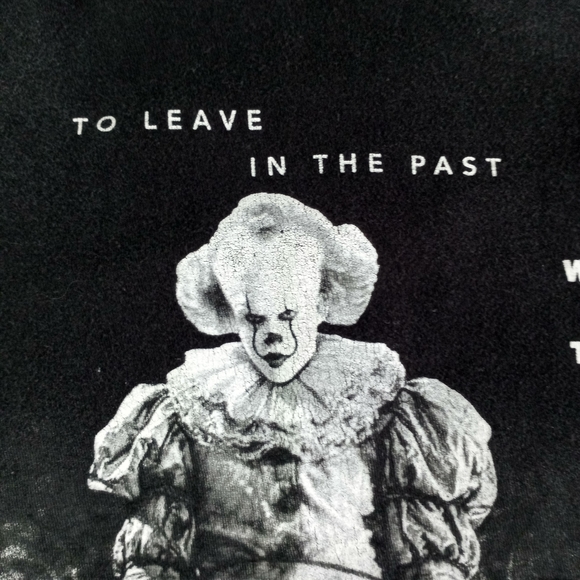 It Chapter Two It Comes Back Poster T-Shirt Black - Picture 3 of 8